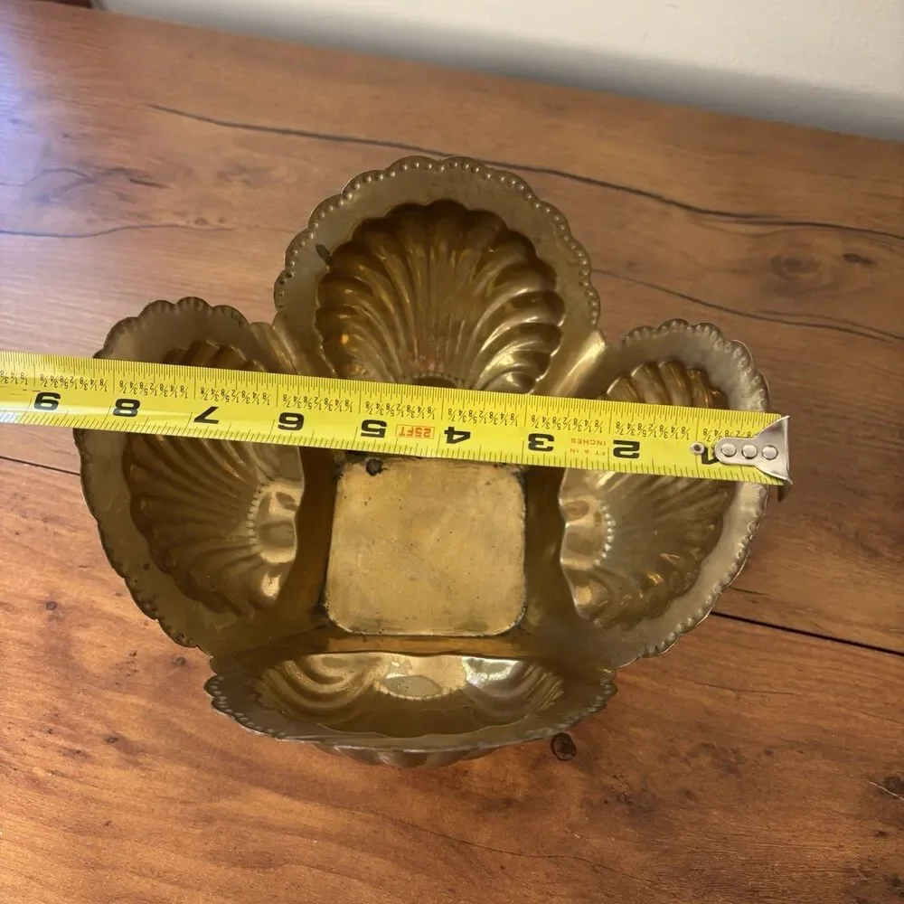 Vintage Hollywood Regency Brass Clam Sea Shell Planter Footed Cache Pot Patina